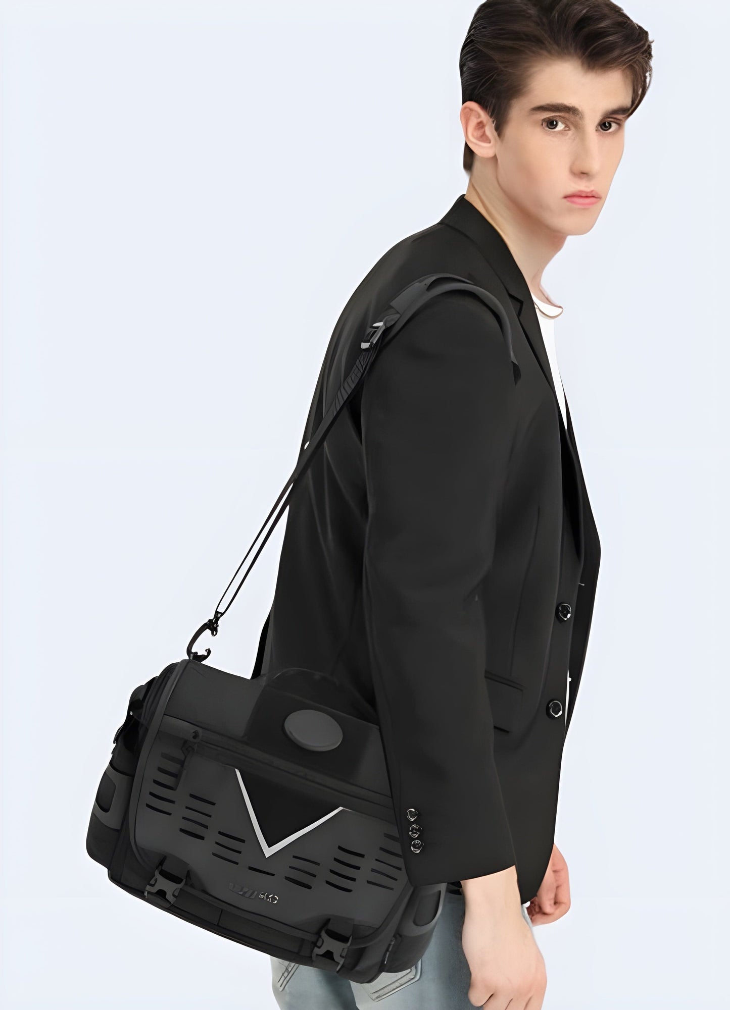 Large messenger bag flap closure with snaps UK.