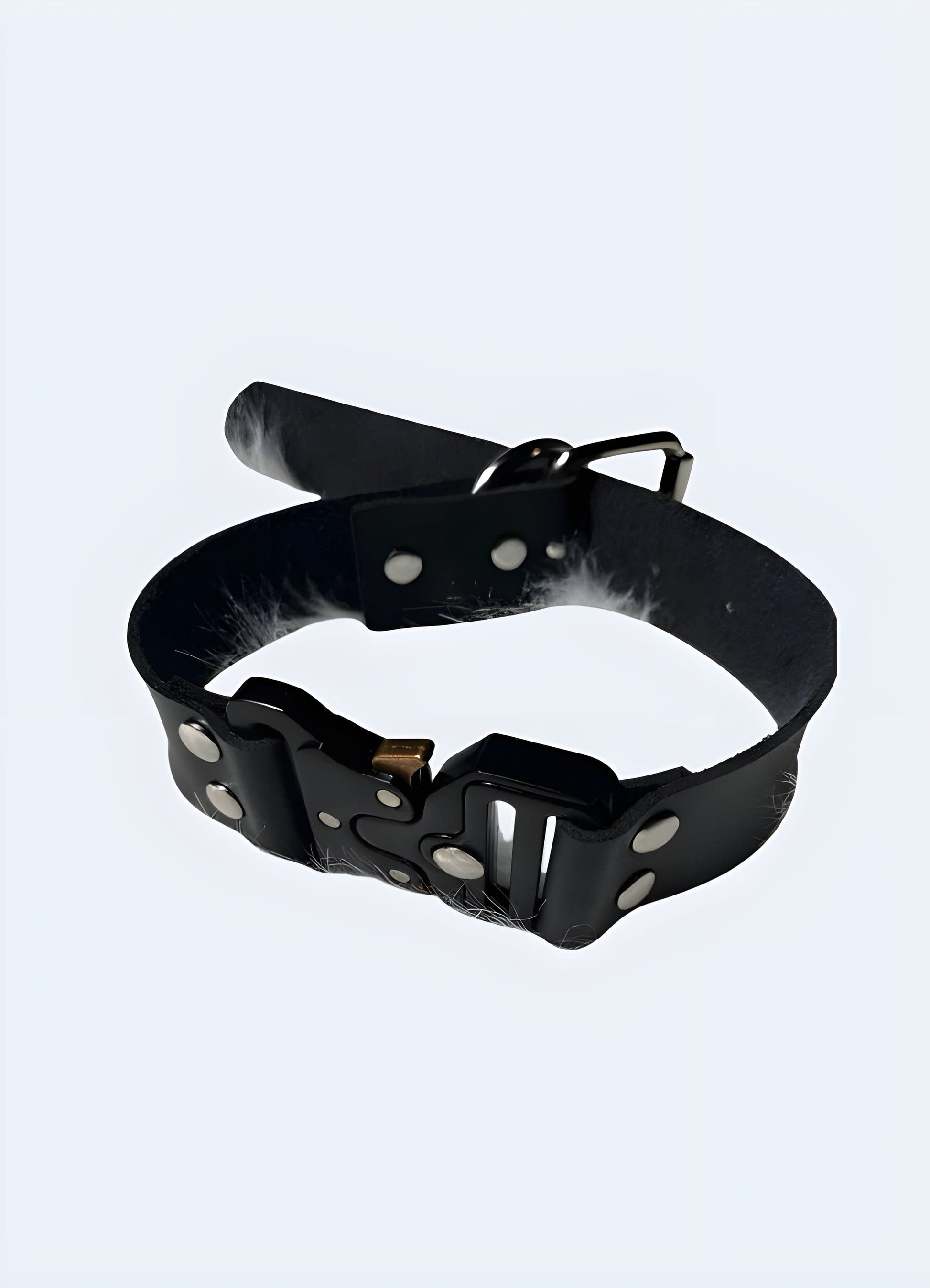 The buckle hangs from a sturdy leather necklace that drapes comfortably around the neck UK.