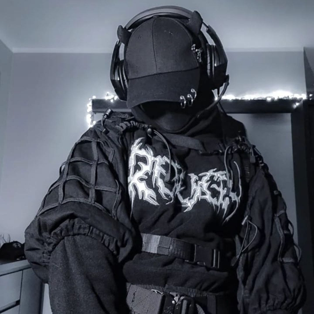 Blackout uk feed techwear.