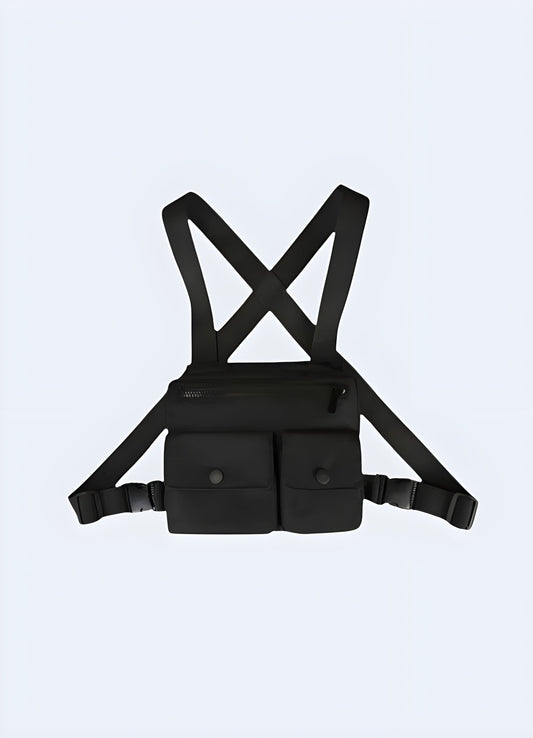 Chest pouch, UK. Compact and versatile for everyday use.