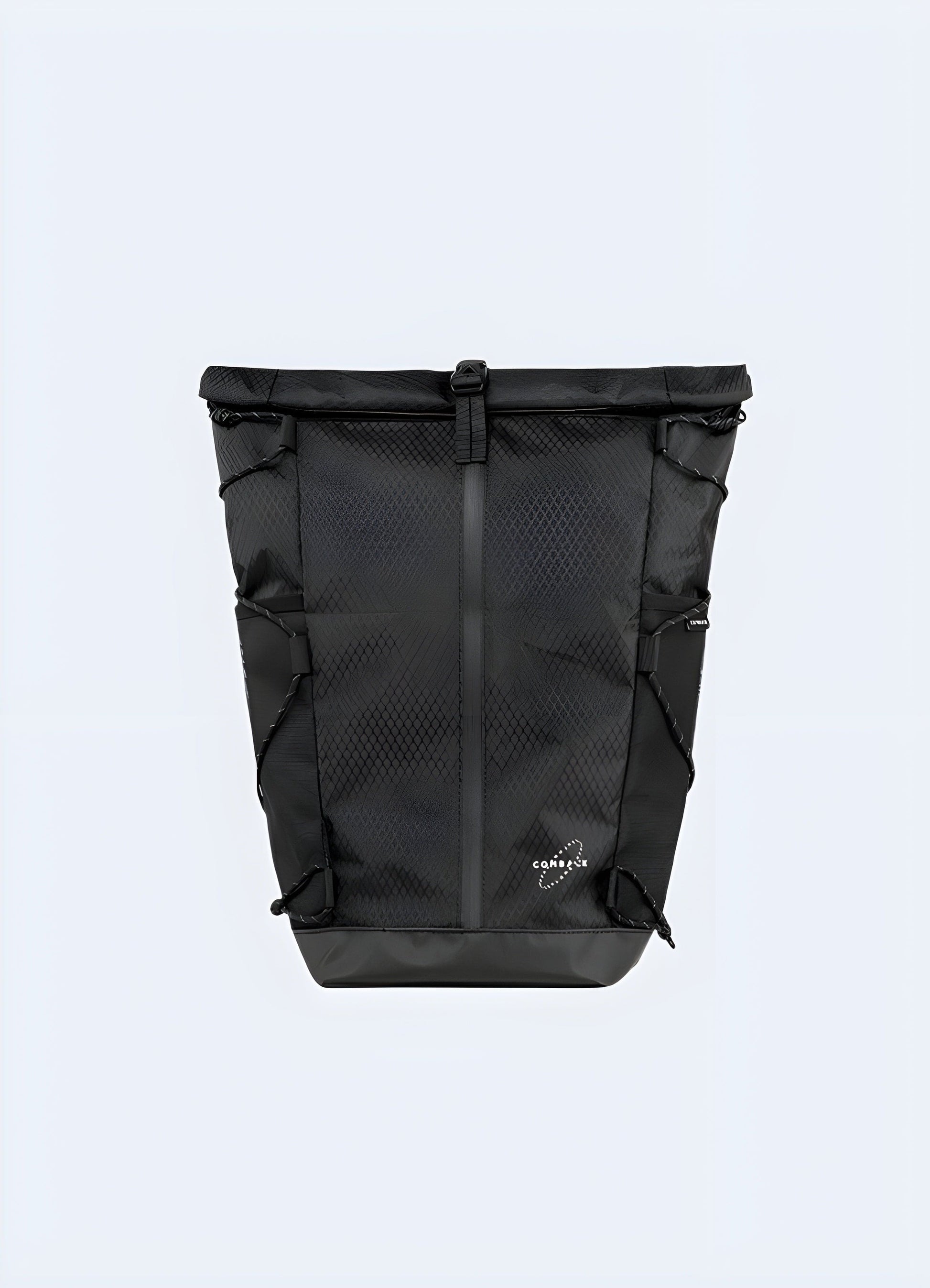 Carry your essentials safely through the urban jungle with our stylish techwear laptop bag UK.