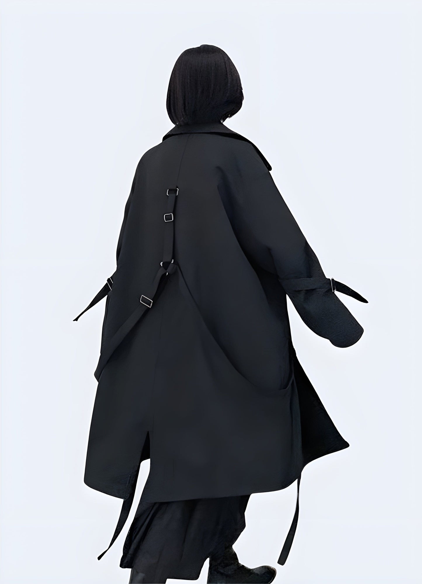 Comfortable and practical Japanese trench coat, back view, ideal for everyday wear in the UK.