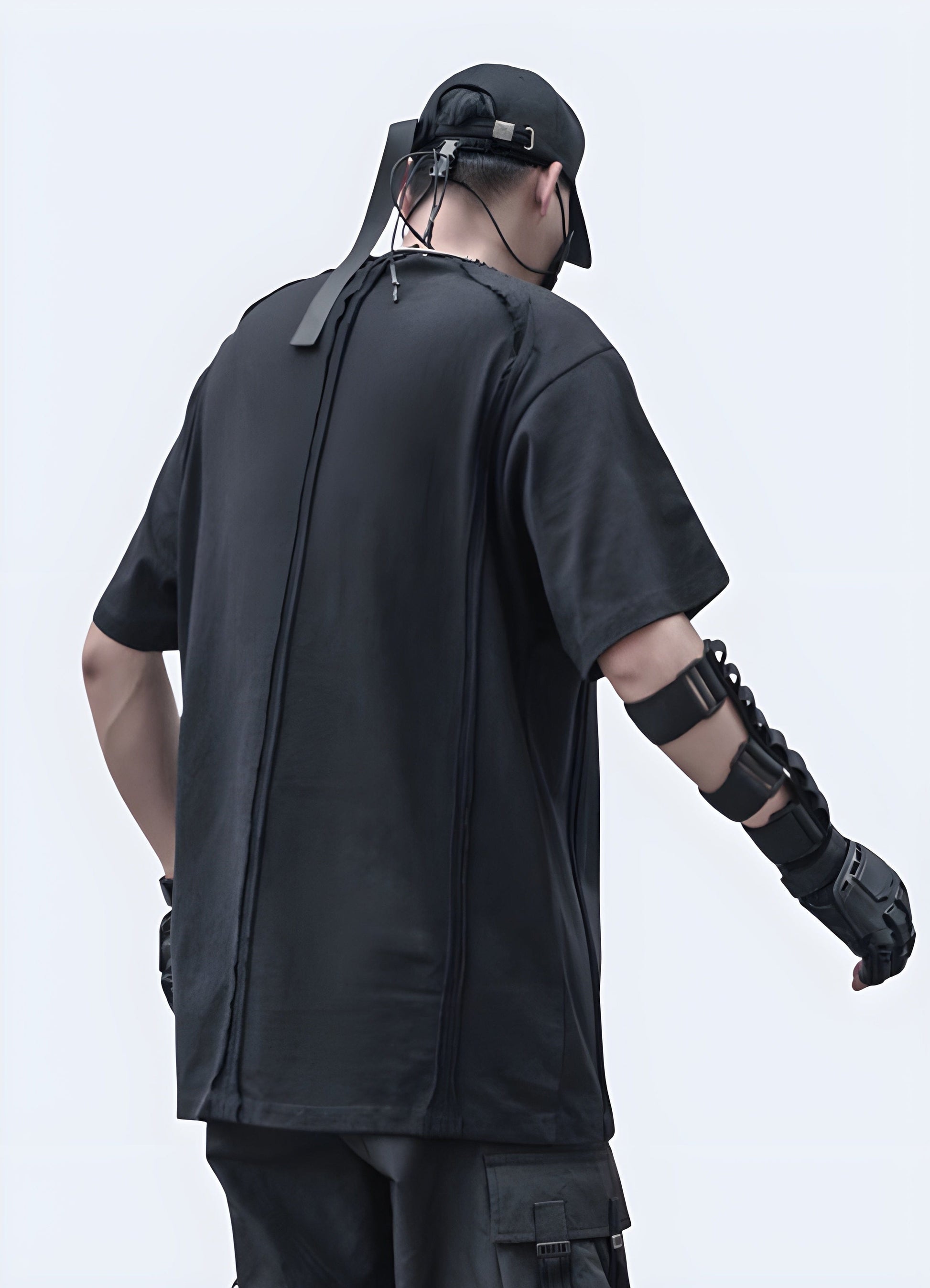 The modal view highlights the shirt’s modern aesthetics and unique features.