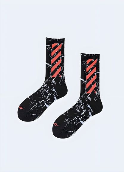 Stand out with these bold red ninja tech socks featuring a captivating cyber pattern, now available in the UK.