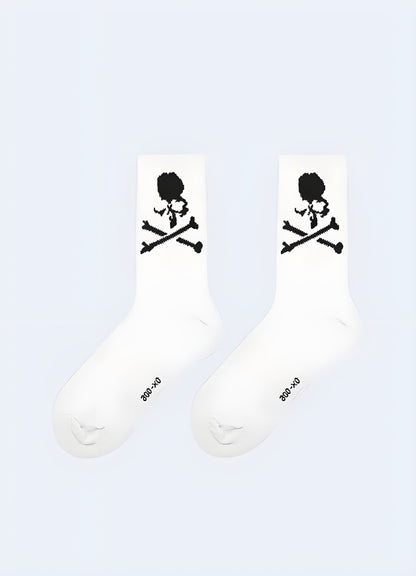 Side view of white skull street socks, showcasing the detailed and striking skull artwork that appeals to UK fashion enthusiasts with a love for alternative and bold accessories.