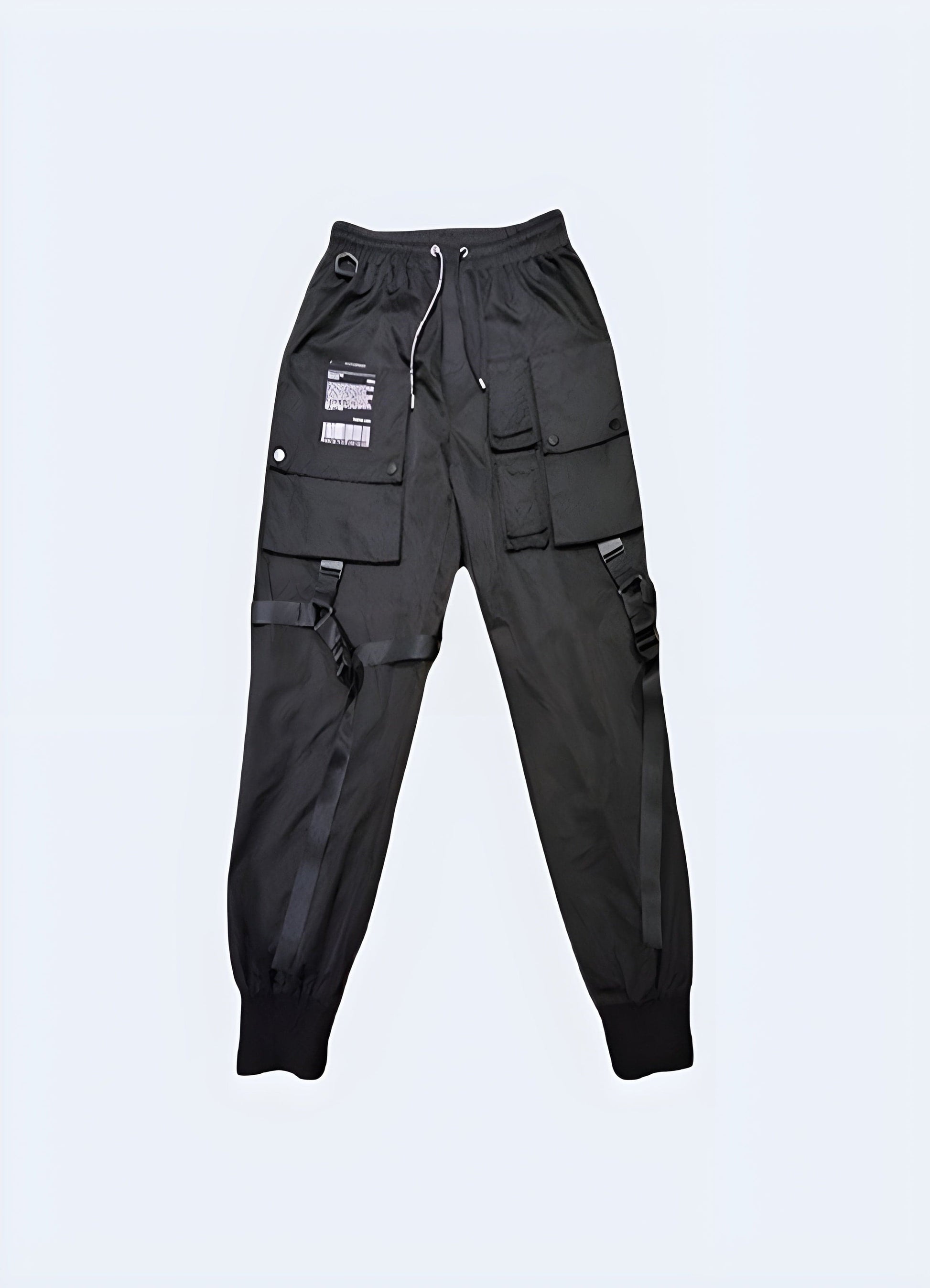 Trendy streetwear joggers available in the UK, featuring comfortable materials and stylish designs for a perfect blend of fashion and functionality in urban settings.