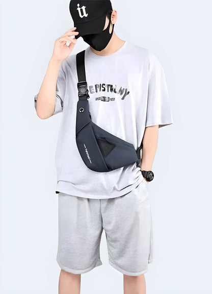 Zipper closure unisex style tactical sling bag UK.