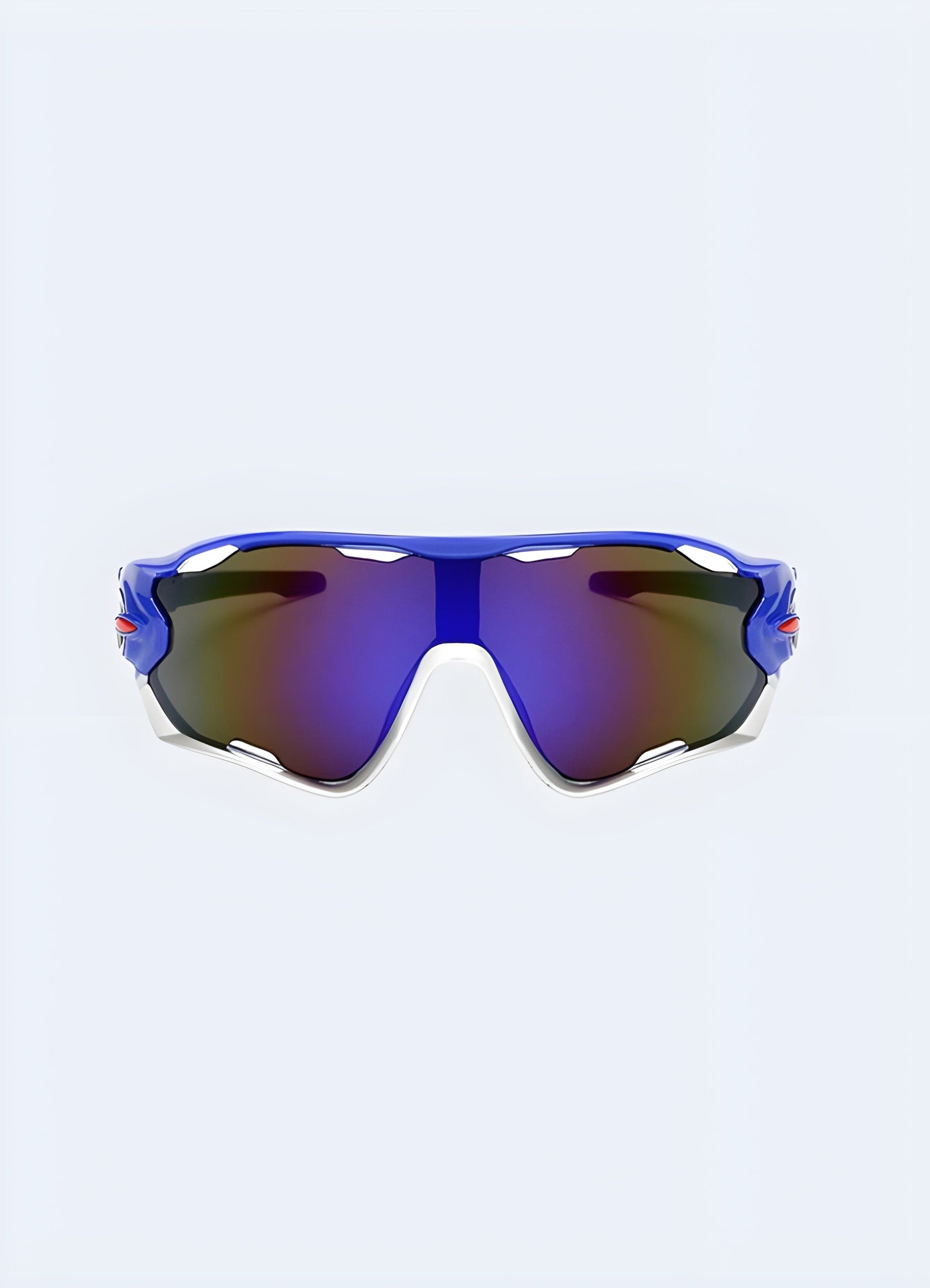 Step back in time with a splash of the future. Own a piece of the Y2K revival with these sunglasses UK.